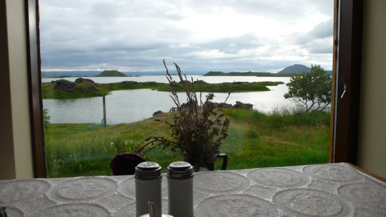 Frühstücksblick auf den Mývatn Frühstücksblick auf den Mývatn