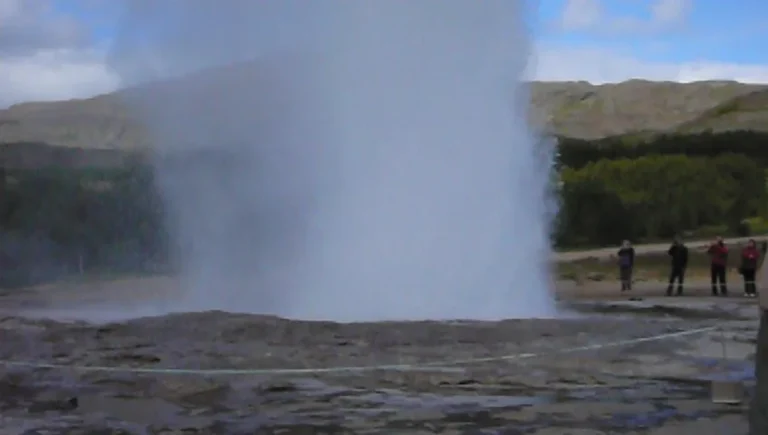Geysir – Linuvegur – Haifoss – Landmannahellir