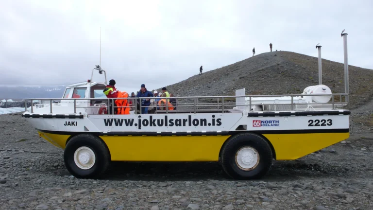 Amphibienboot für Touren auf der Jökulsárlón Amphibienboot für Touren auf der Jökulsárlón
